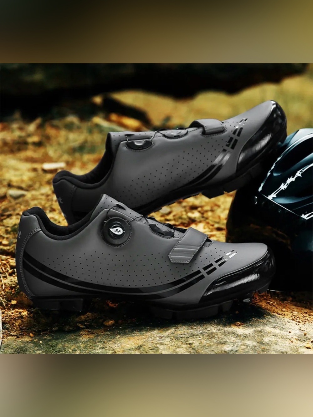 Black Cycling Shoes with Dial Closure